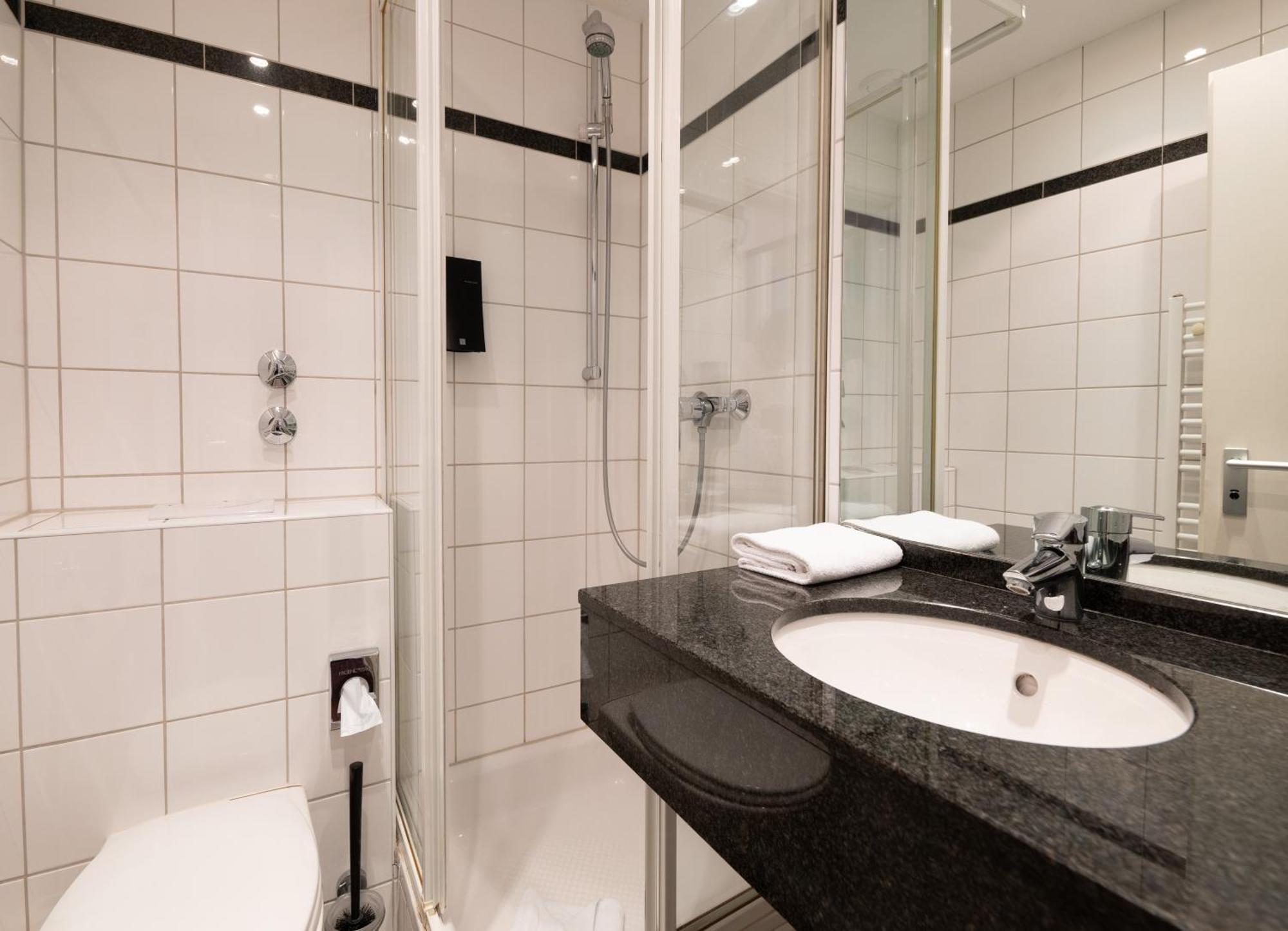 Hotel Medo Koeln Экстерьер фото