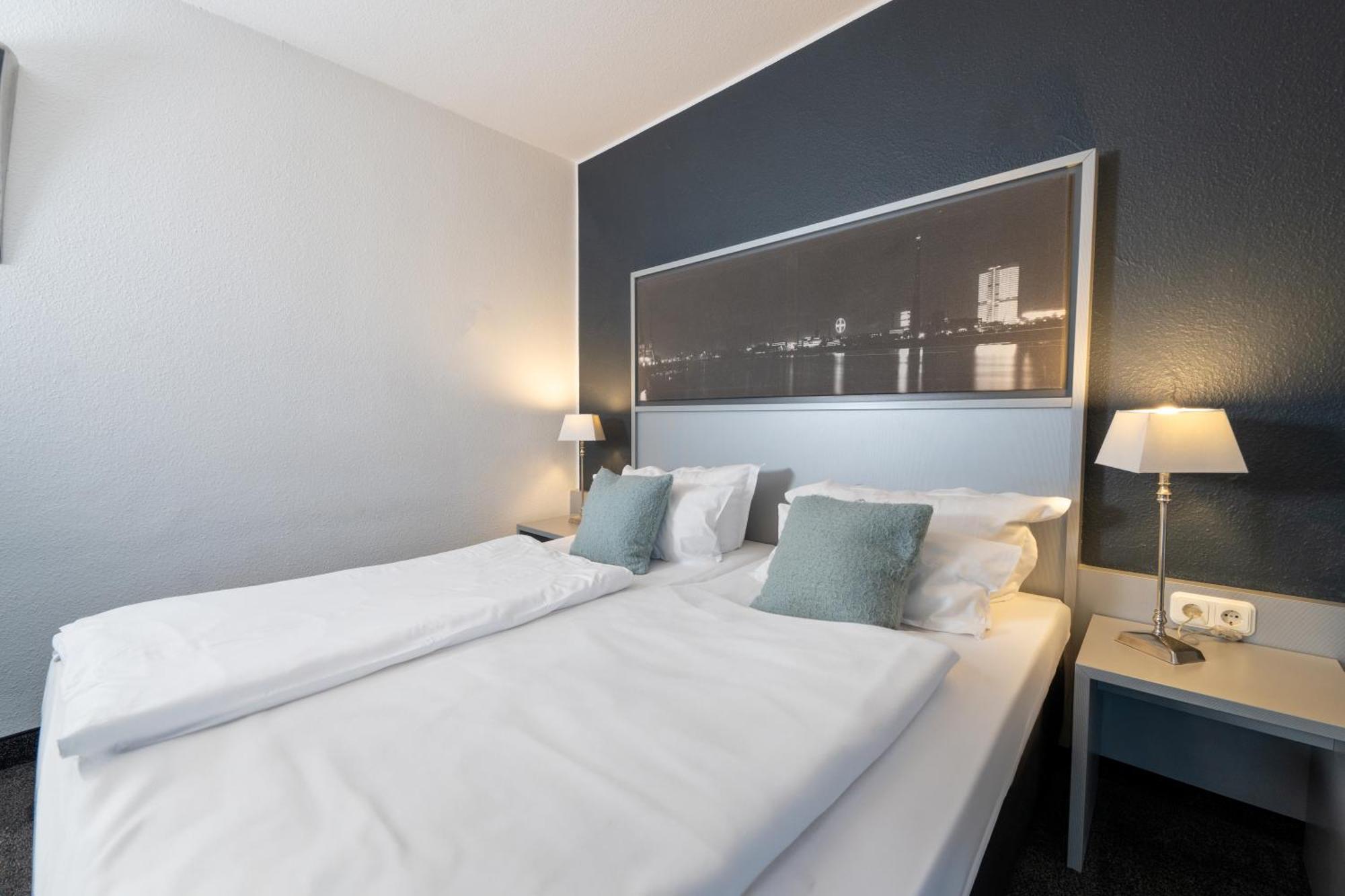 Hotel Medo Koeln Экстерьер фото