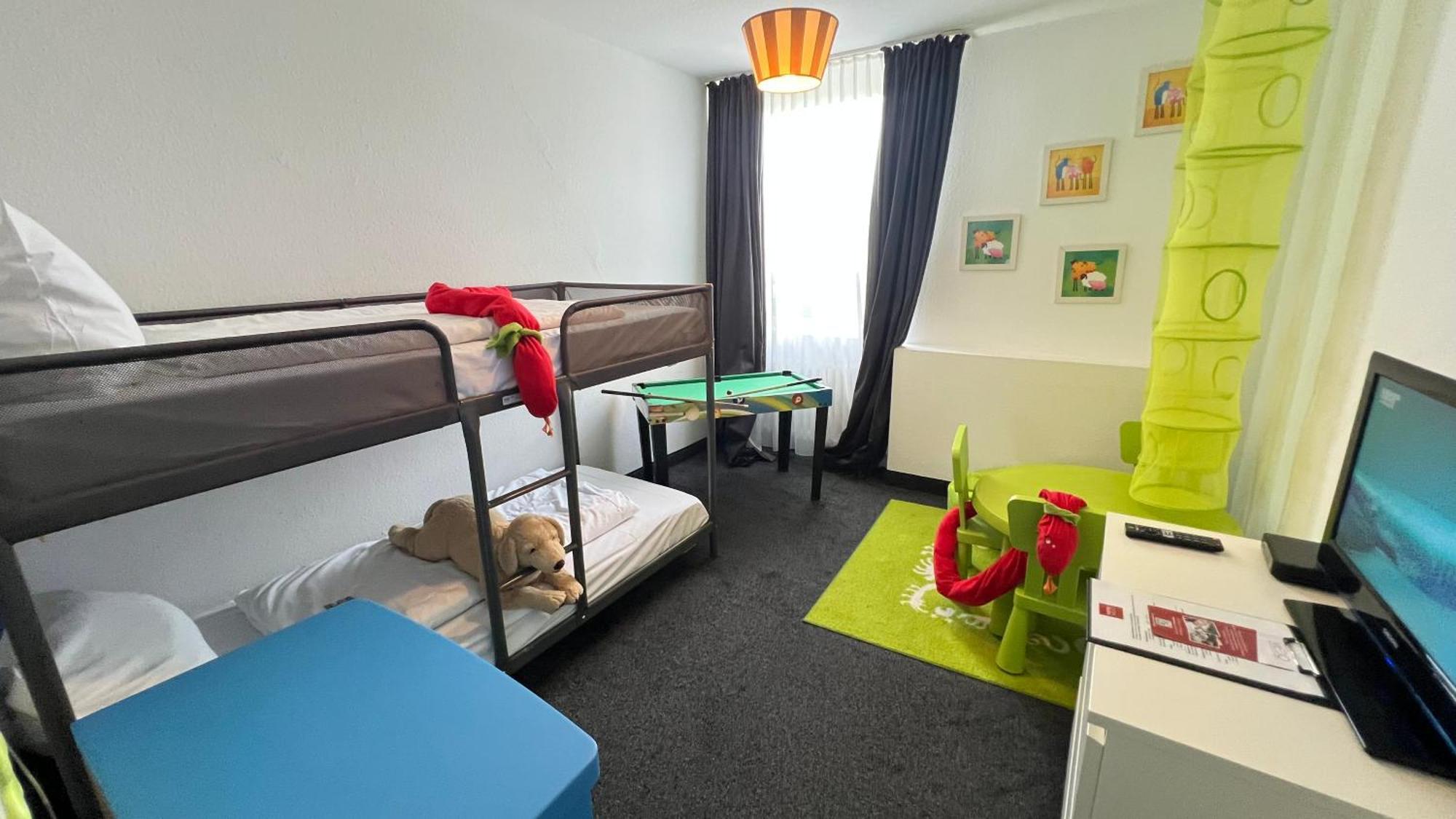 Hotel Medo Koeln Экстерьер фото